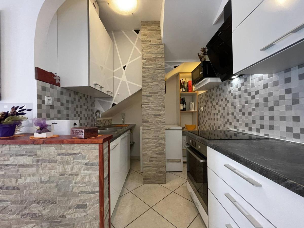 Apartment Malu Pula Eksteriør billede
